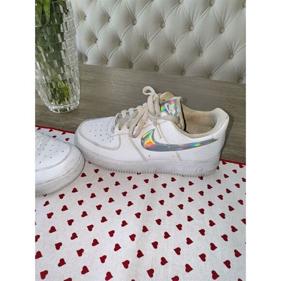 Nike Women's Air Force 1 '07 Essential Low‎ Top Shoes White Size 7.5 - Picture 3 of 9